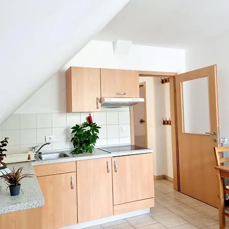 Apartmaji Pri Ticelnu