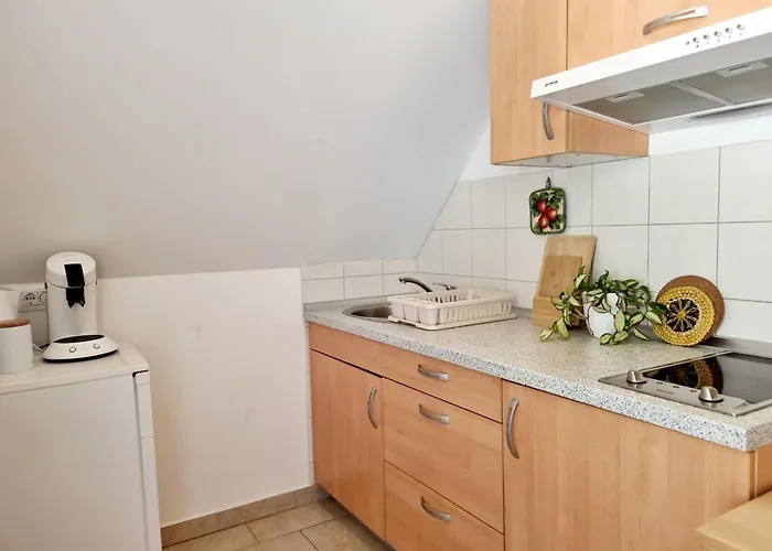 Apartmaji Pri Ticelnu בובק
